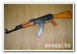 Keserű Gorkij 47M Kalasnyikov AK-47 AK-55